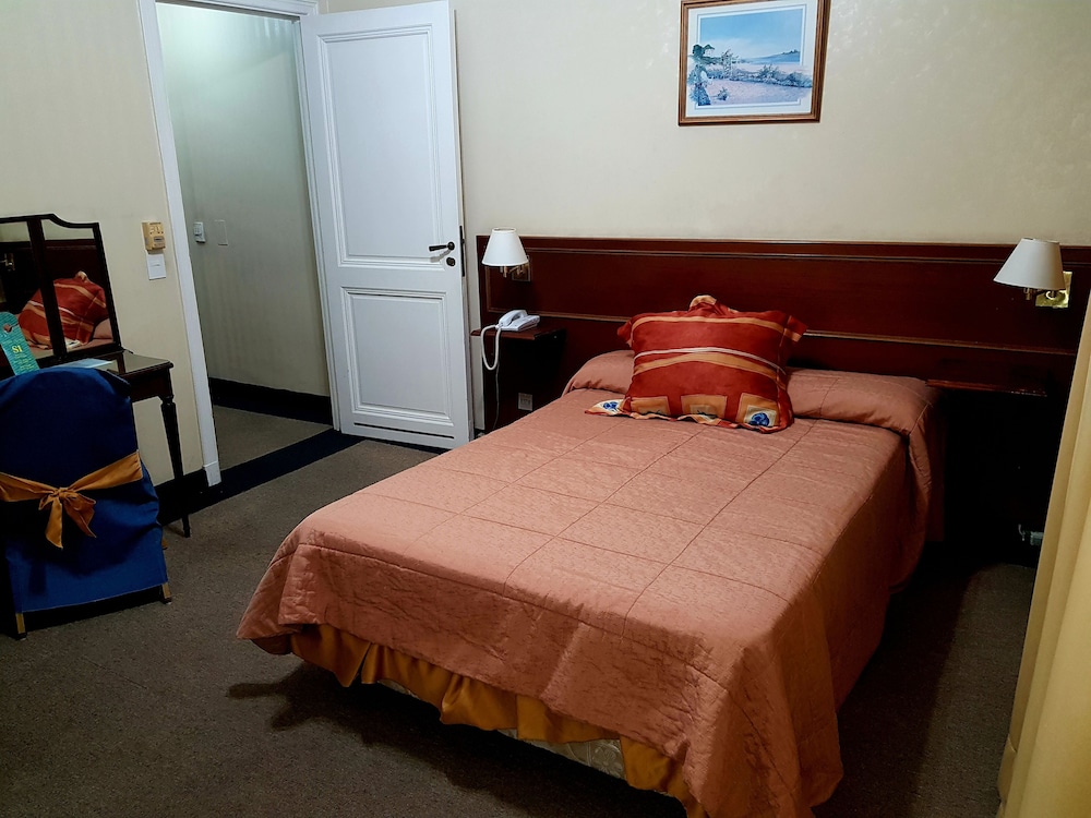 Hotel Regis 23/51