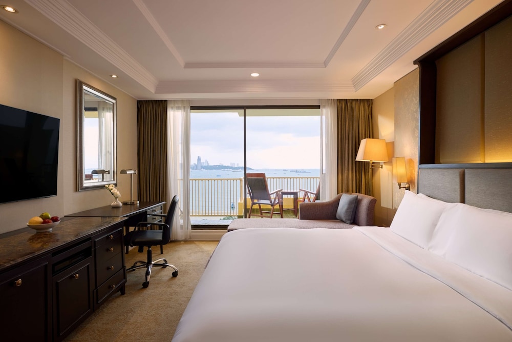 Dusit Thani Pattaya 14/50