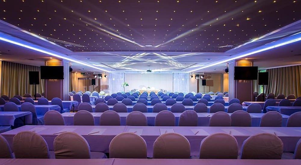 Crystal Hotel Hat Yai 46/54
