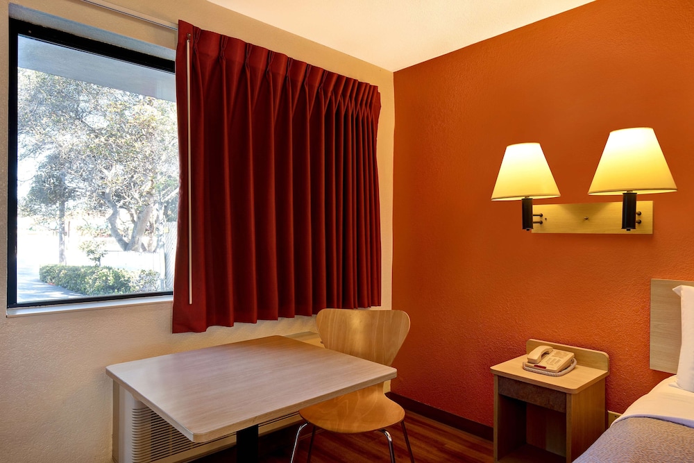 Motel6 Monterey, CA 44/57