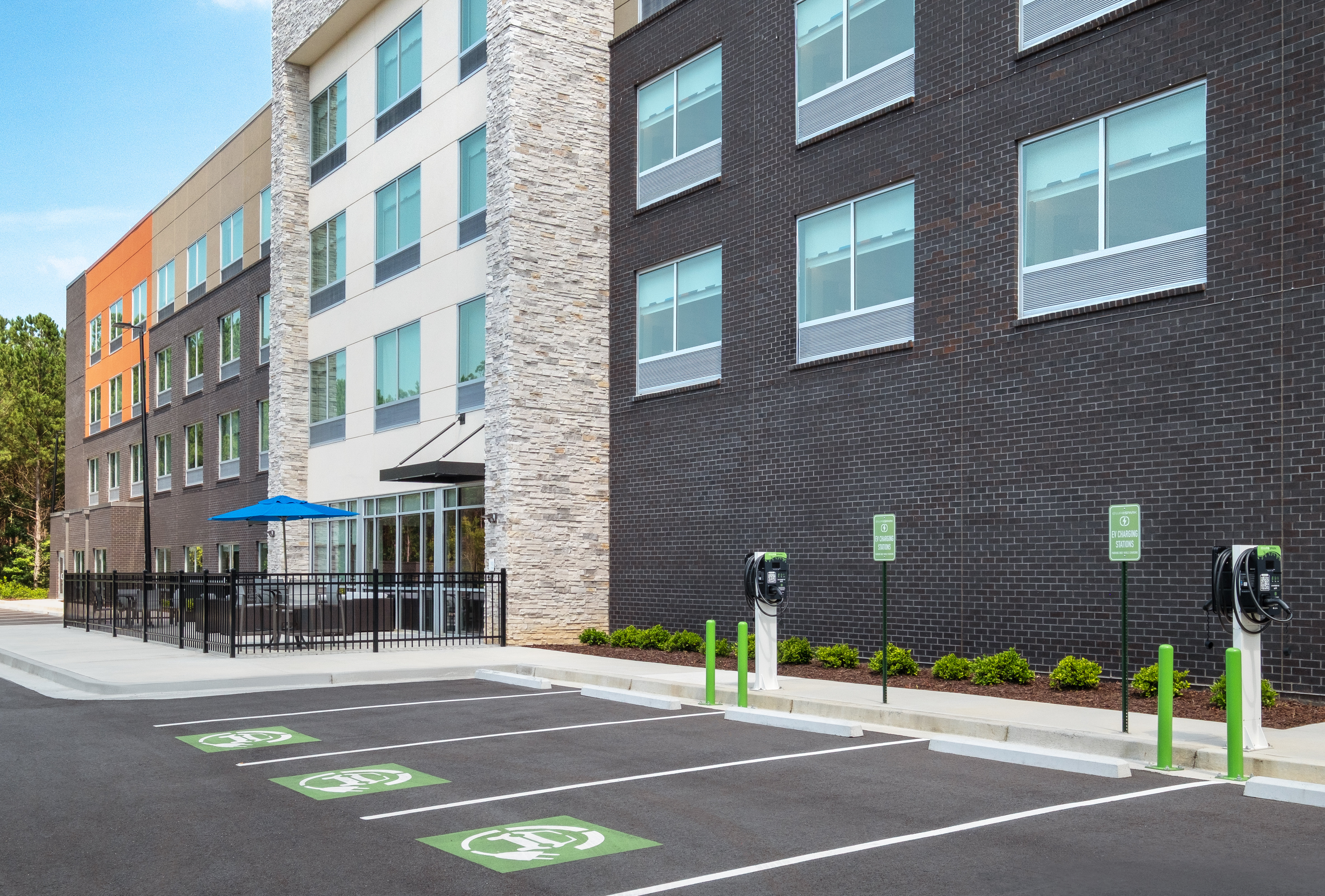 Holiday Inn Express & Suites BUFORD - MALL OF GEORGIA 50/50