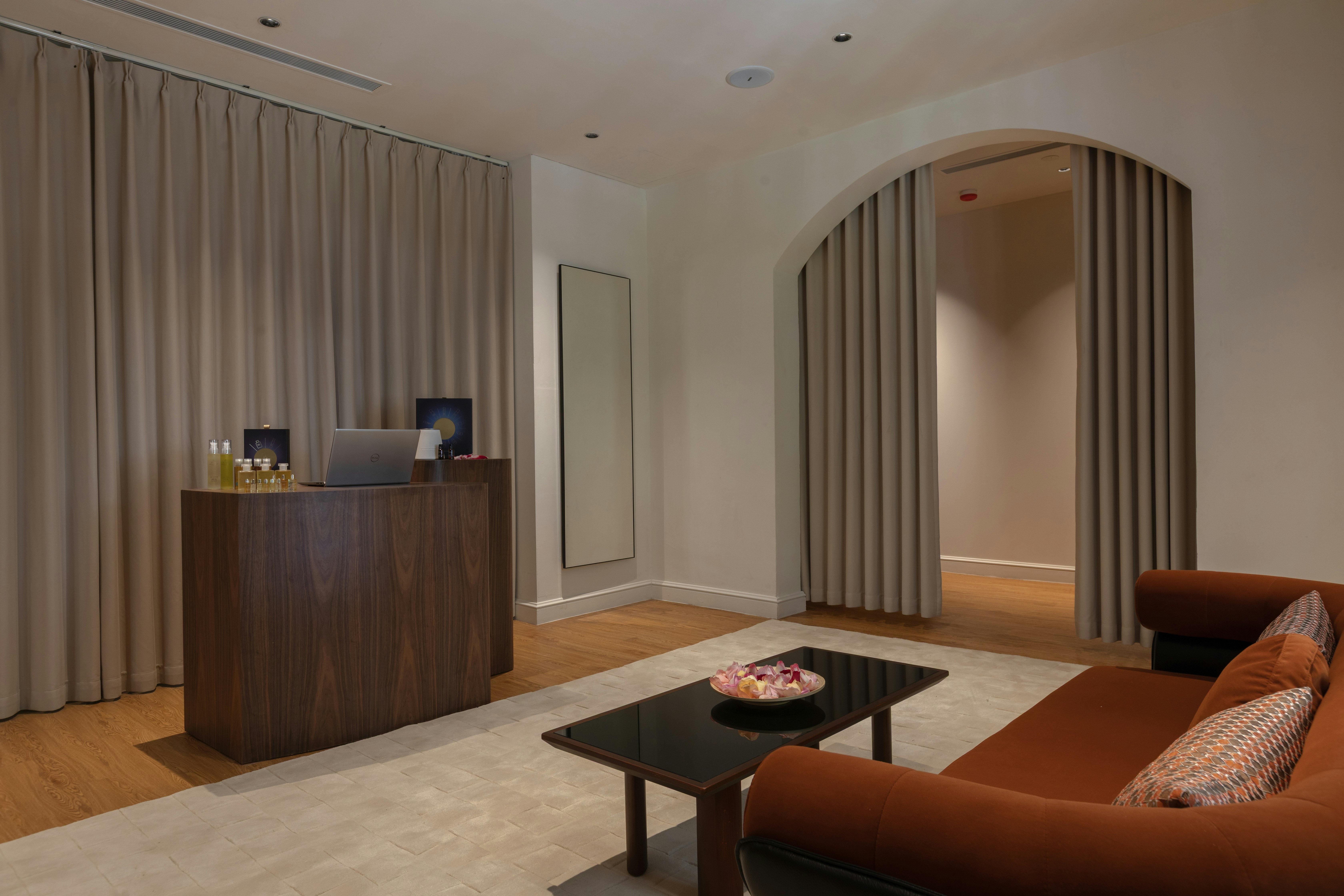 1926 Heritage Hotel by The Unlimited Collection 13/61
