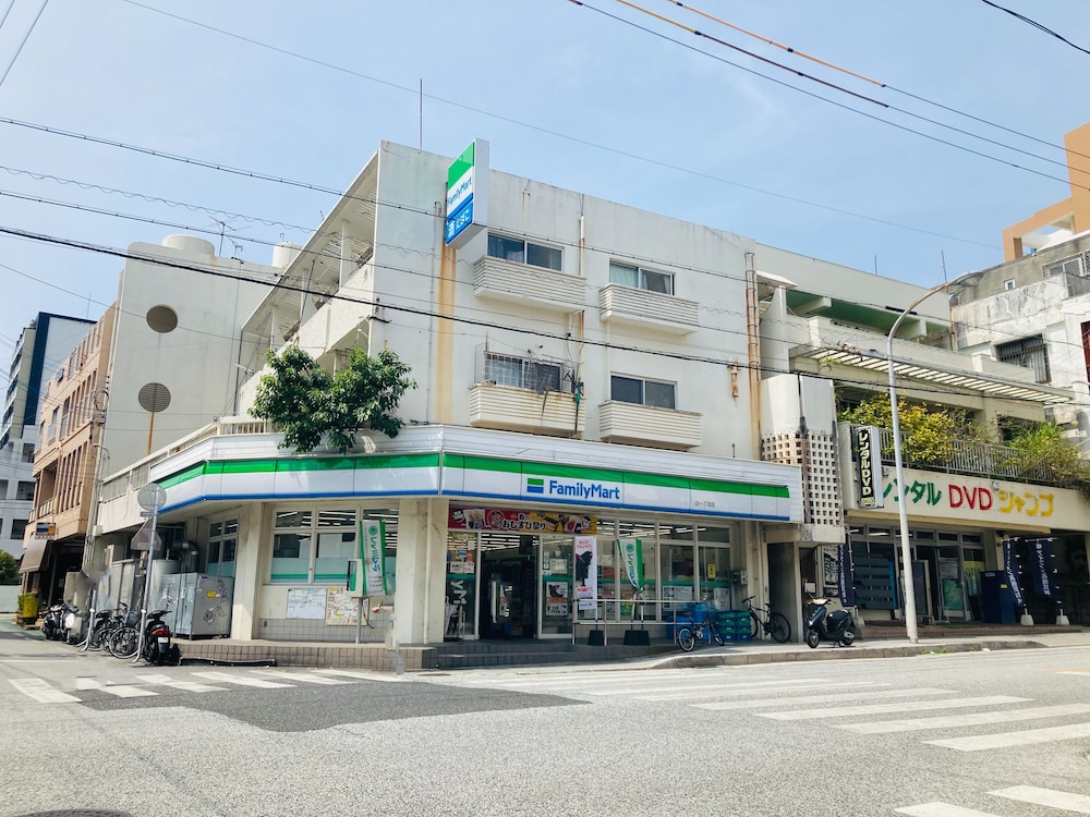 ホテルプレシア那覇辻町 写真1