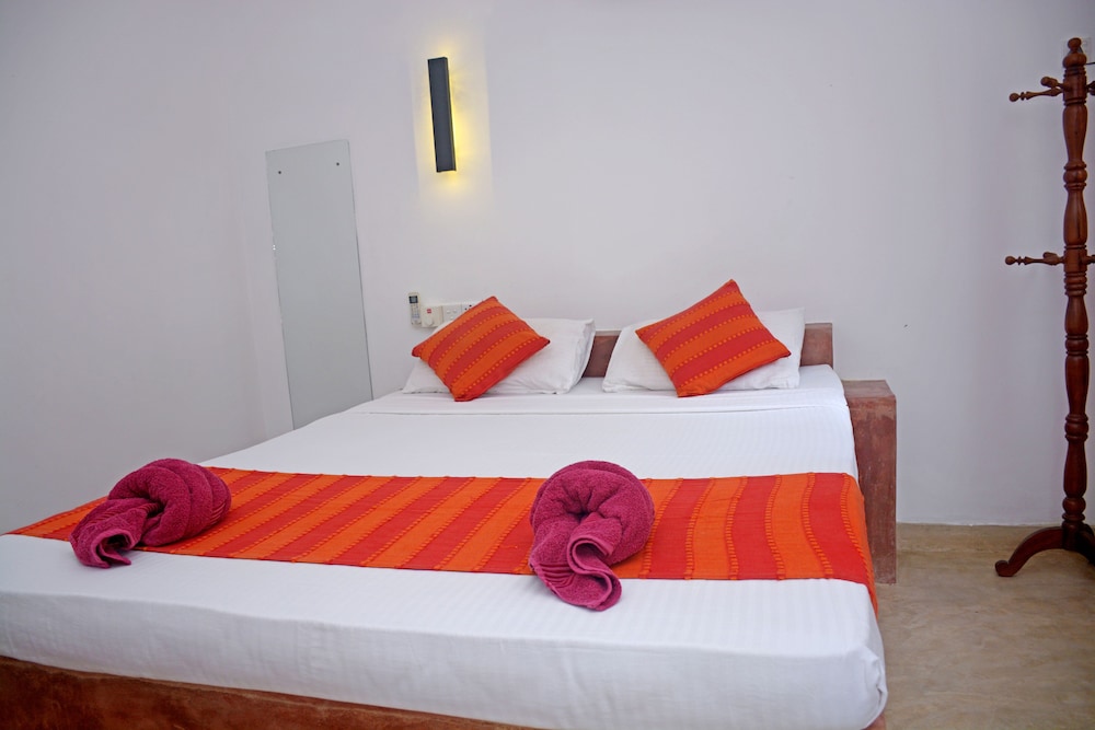 Hotel Thilon 8/32