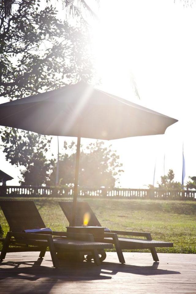 Avilion Villa Cinta 30/37