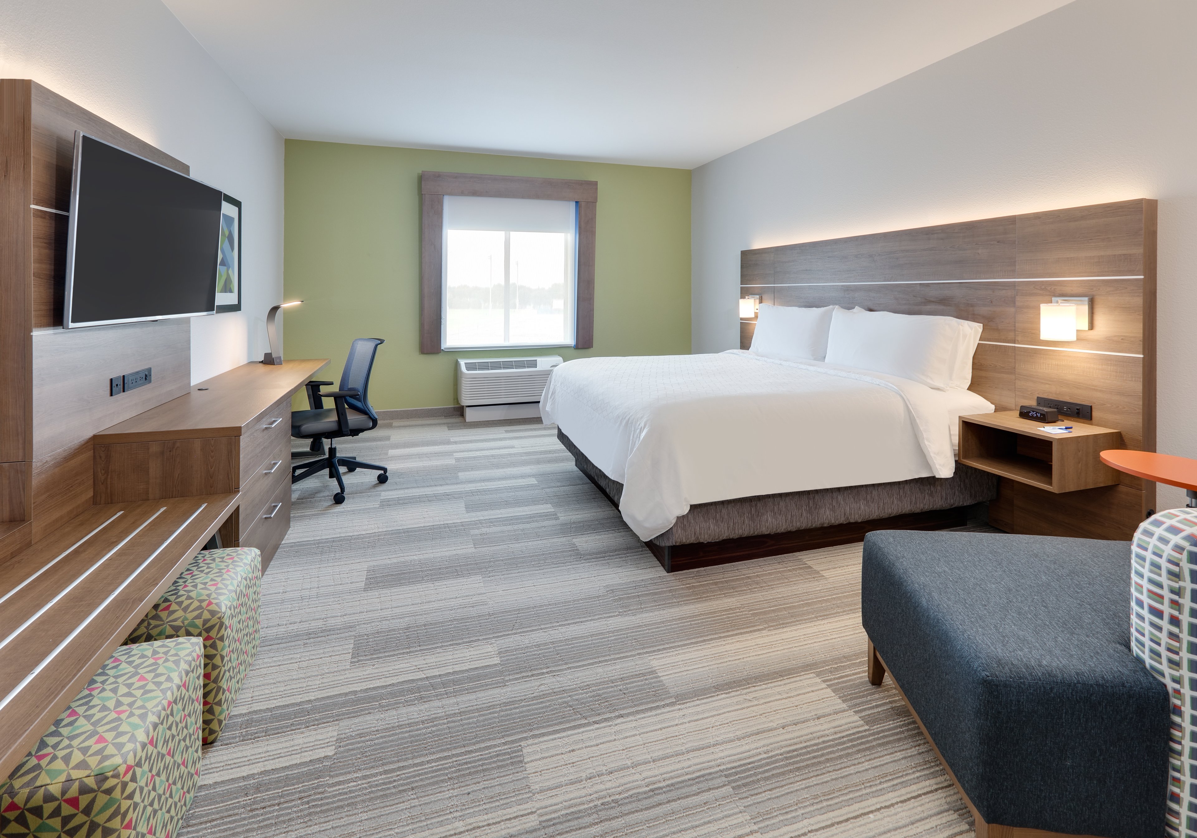 Leisure, King Bed