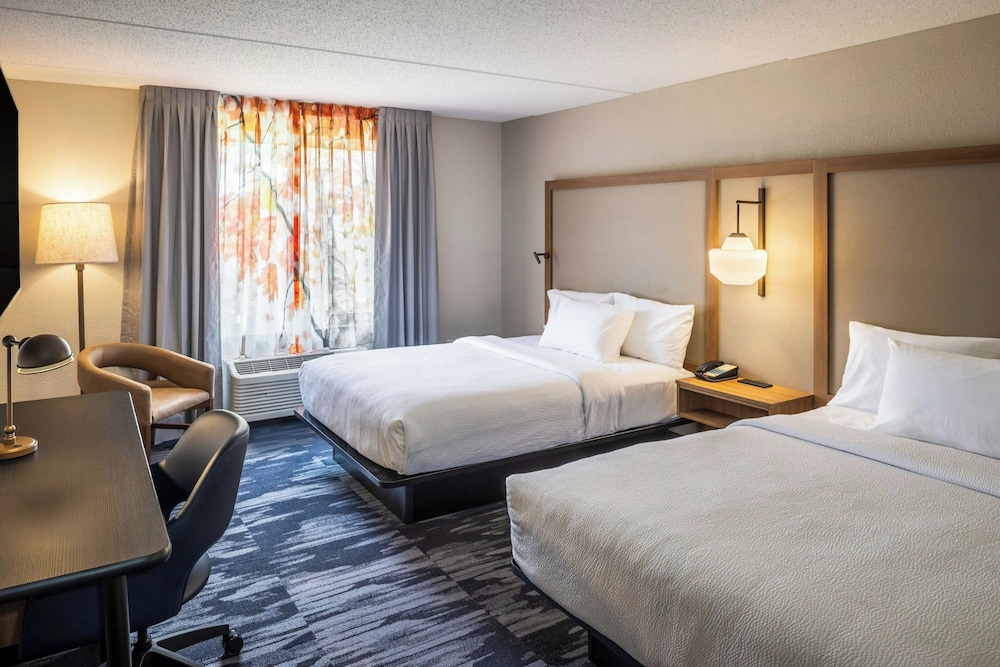 Fairfield Inn Suites Butler 26/50