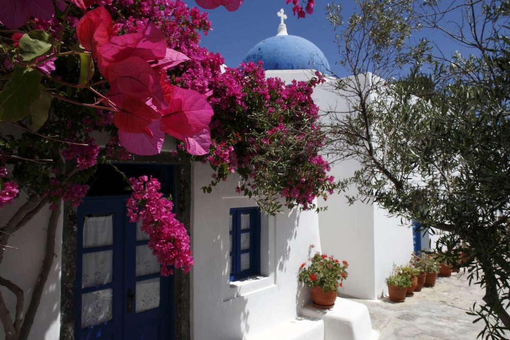 Aghios Artemios Traditional Houses 45/50