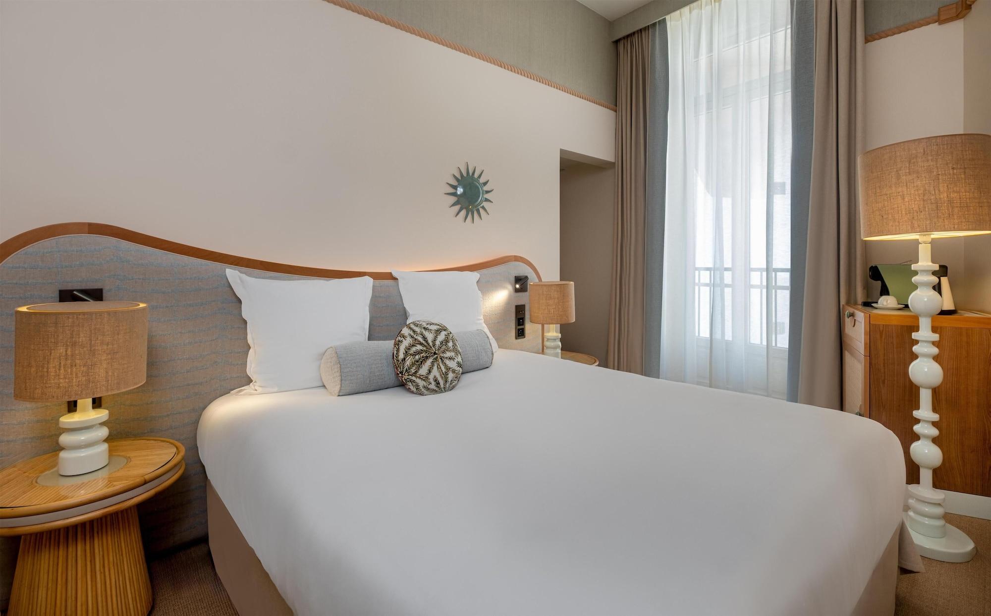 Classic, Double or Twin Bed