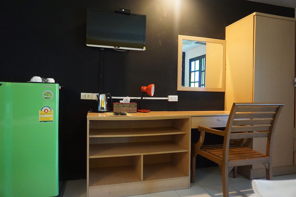 Bangkok Travel Suites 42/56