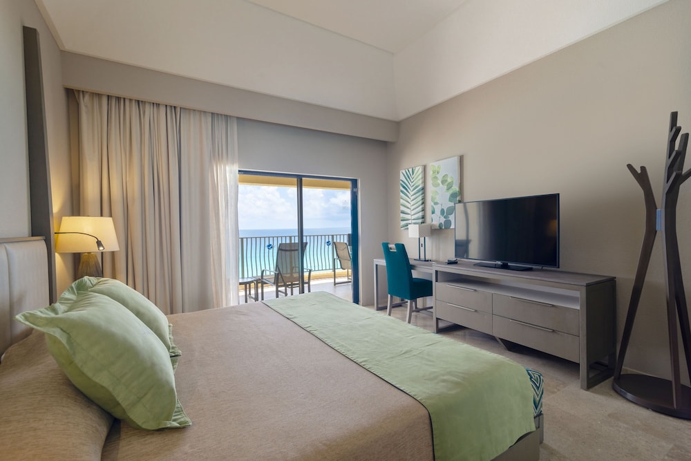 2 Bedrooms, Suite, Single Bed, Beach Front، The Royal Sands All Inclusive Resort & Spa 2/10
