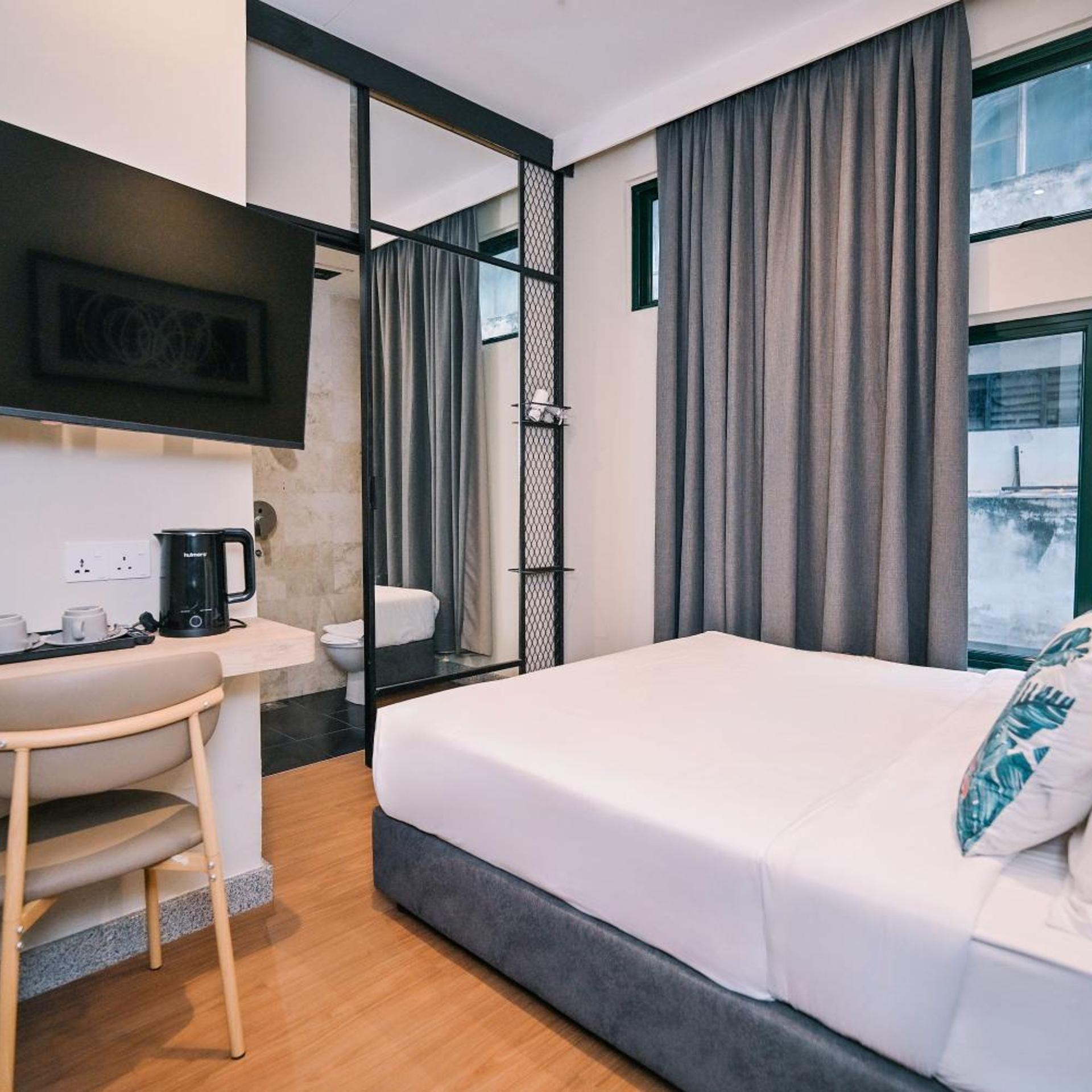 The Hulo Hotel & Gallery 18/59