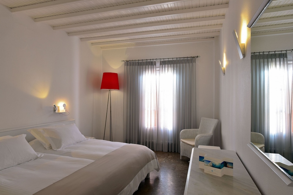 Petasos Chic Hotel 5/28