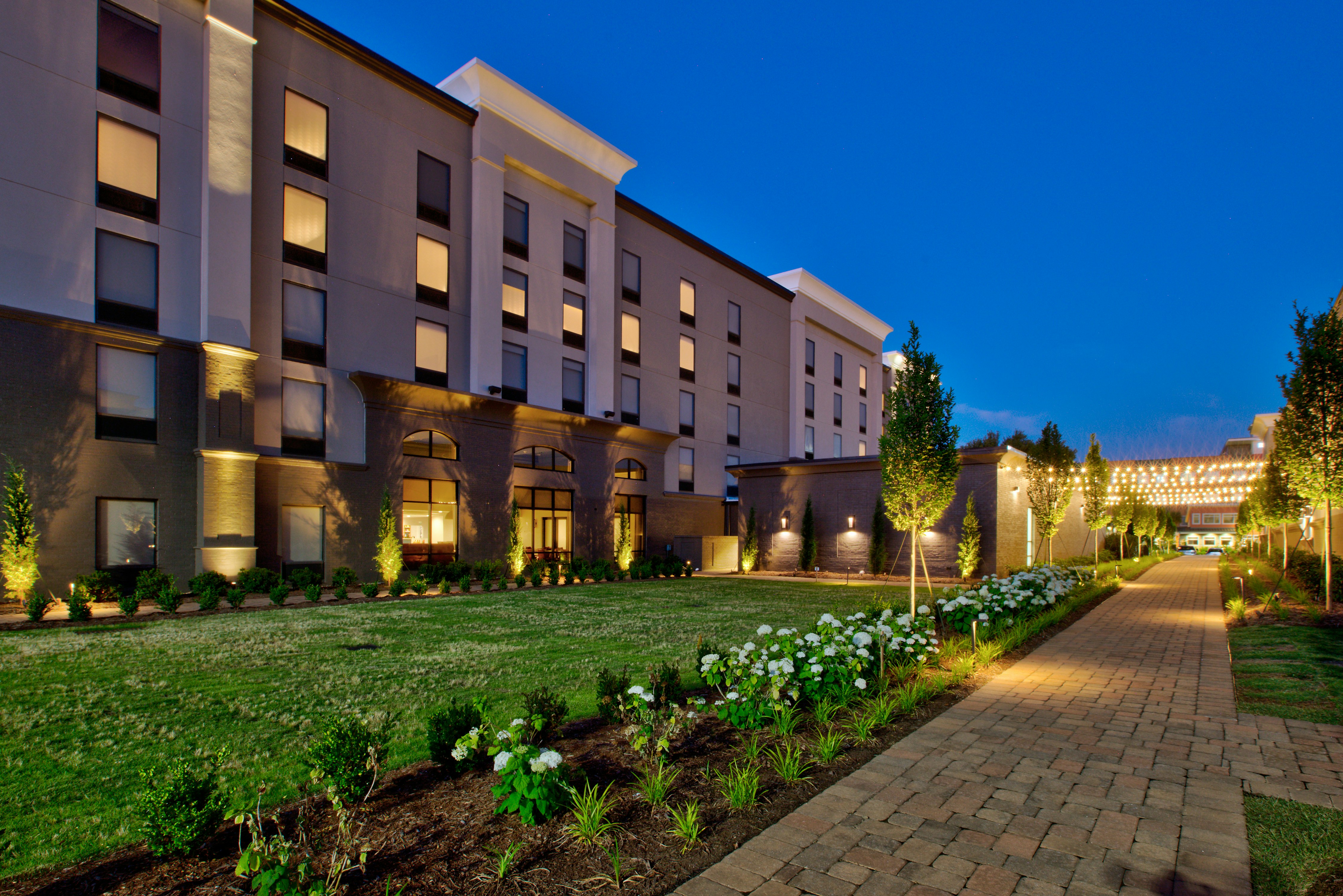 Hampton Inn Suites Spartanburg I 26 Westgate Mall 4/59