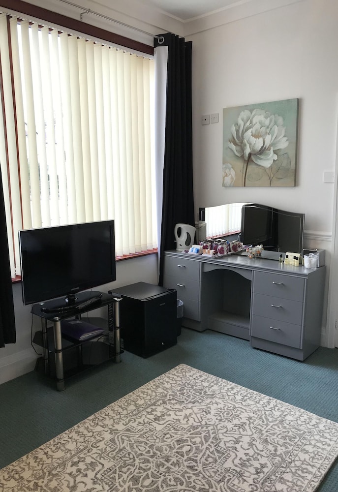 The Millbrook B & B 35/50