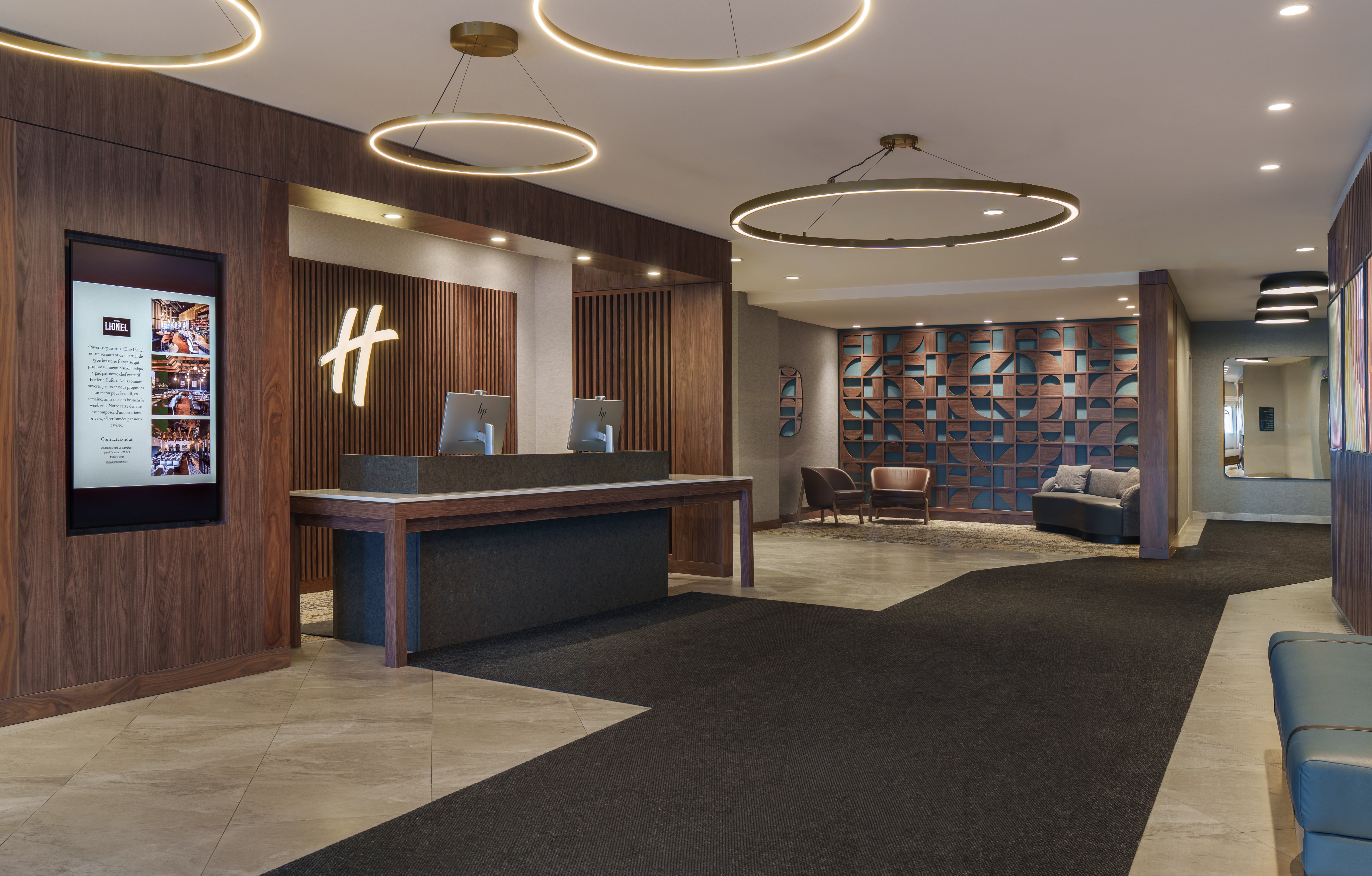 Holiday Inn Laval Montreal 8/80