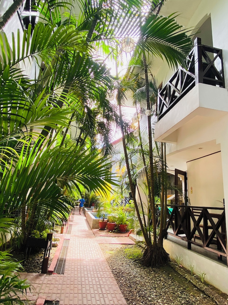 NIRVANA BEACH RESORT 45/50