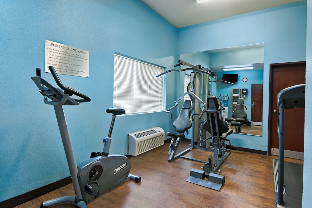 Oxford Suites Hermiston 19/39