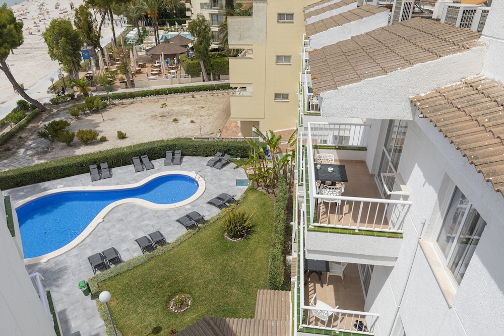 Sand Beach Apartments 16/26