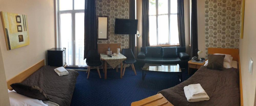 Hotel Bella 41/71