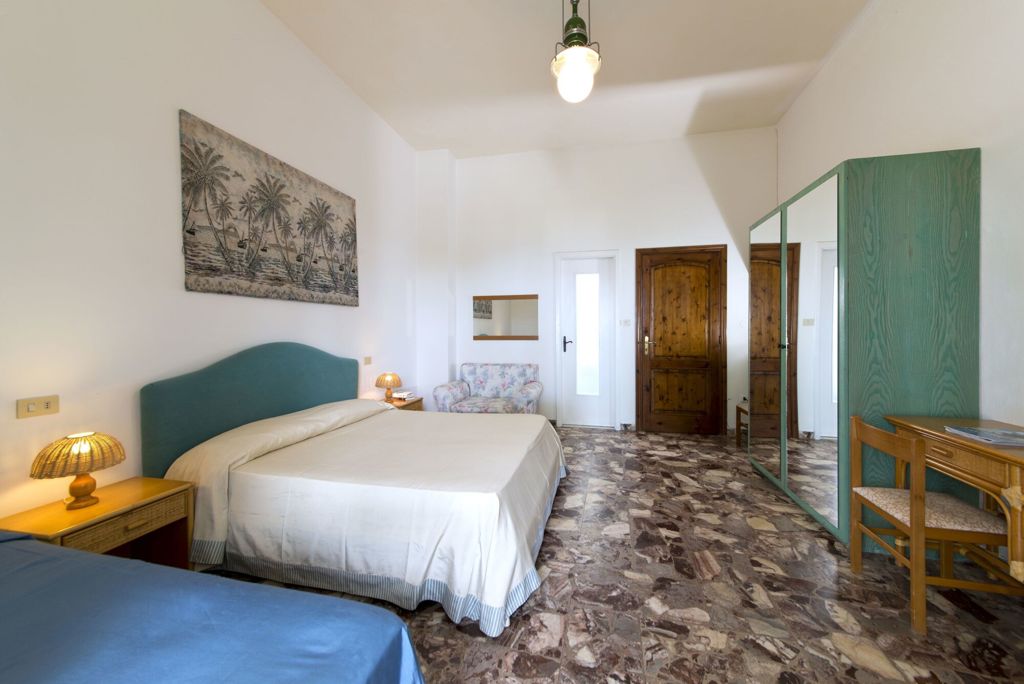 غرفة قياسية رباعية بسريرين كينج، Hotel Villa Melodie - Adults Only 2/8