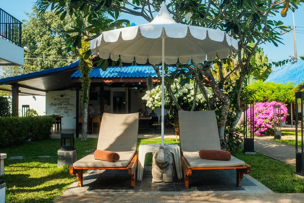 Phuket Airport Hotel 10/74