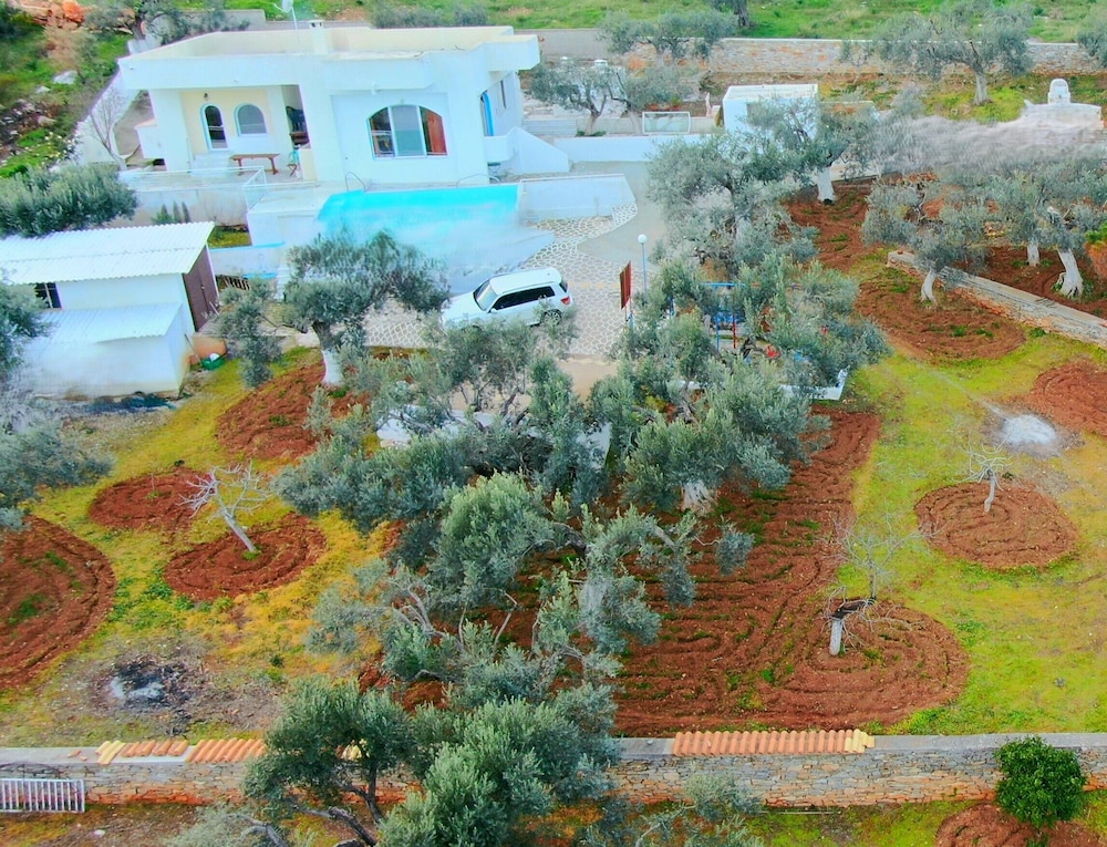 VILLA KONAKI 34/36