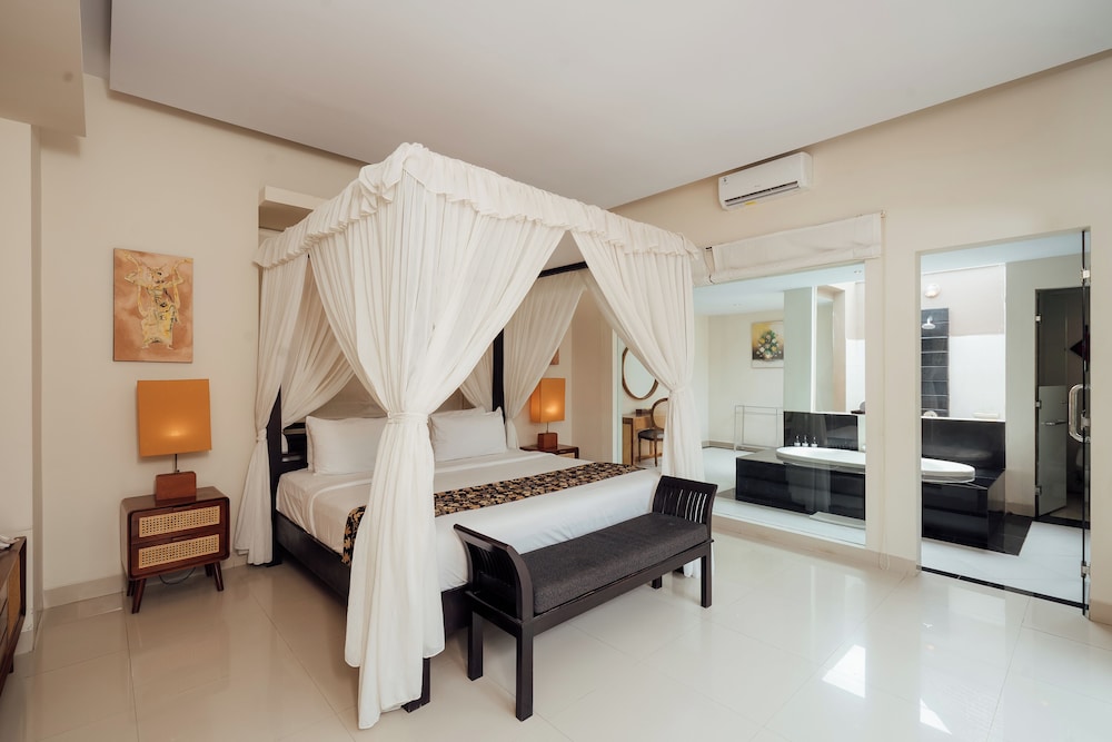 1 BEDROOM, VILLA, POOL VIEW