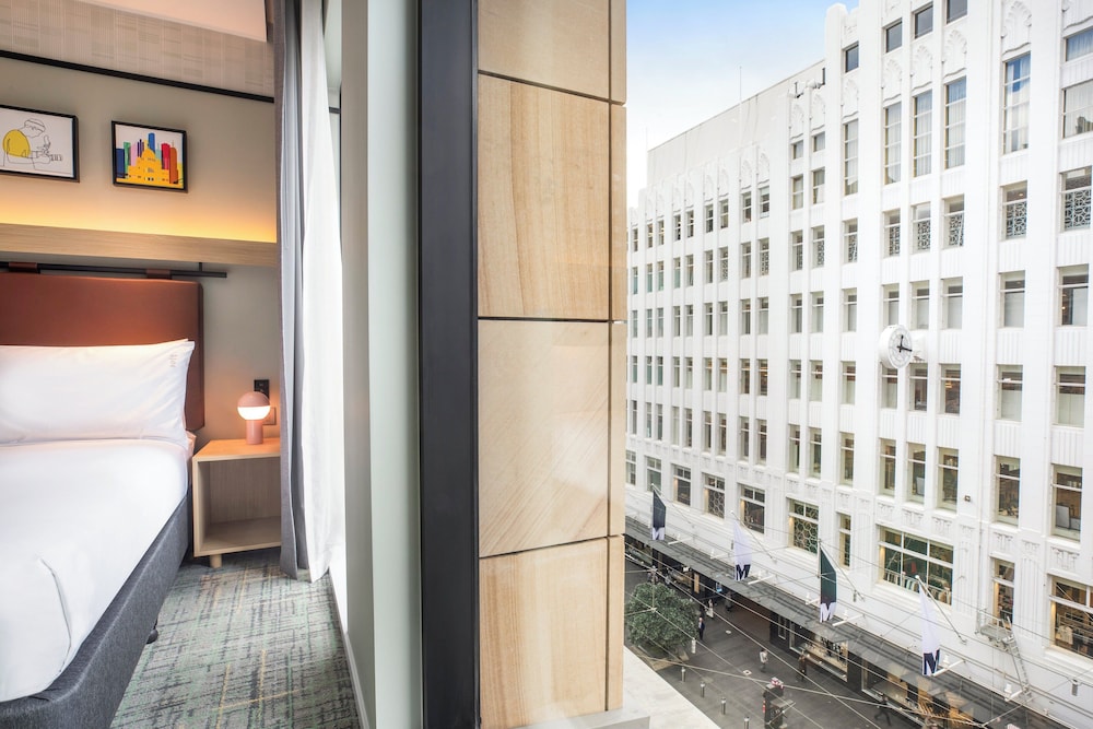 Holiday Inn Melbourne Bourke Street Mall by IHG 4/48