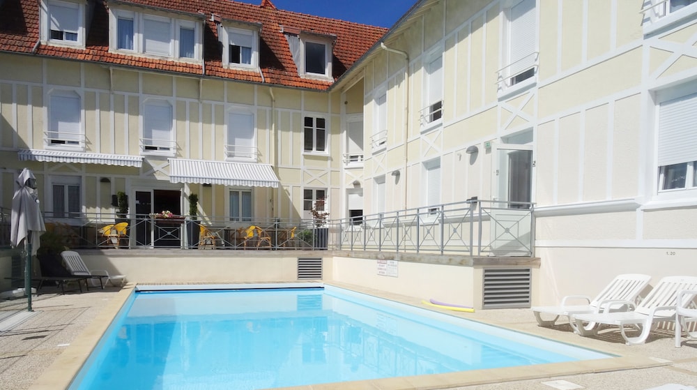 CITOTEL D'ORBIGNY 30/35