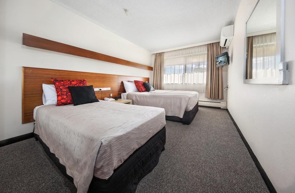 Belconnen Hotel Motel Serviced Apartments 18/48