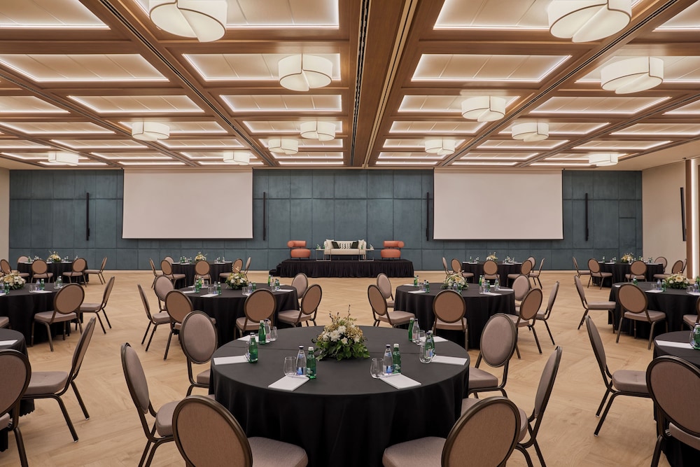Hyatt Regency Kotor Bay Resort 40/50
