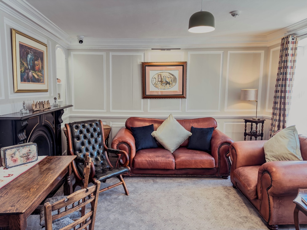 Newport Quay Bed And Breakfast 25/45