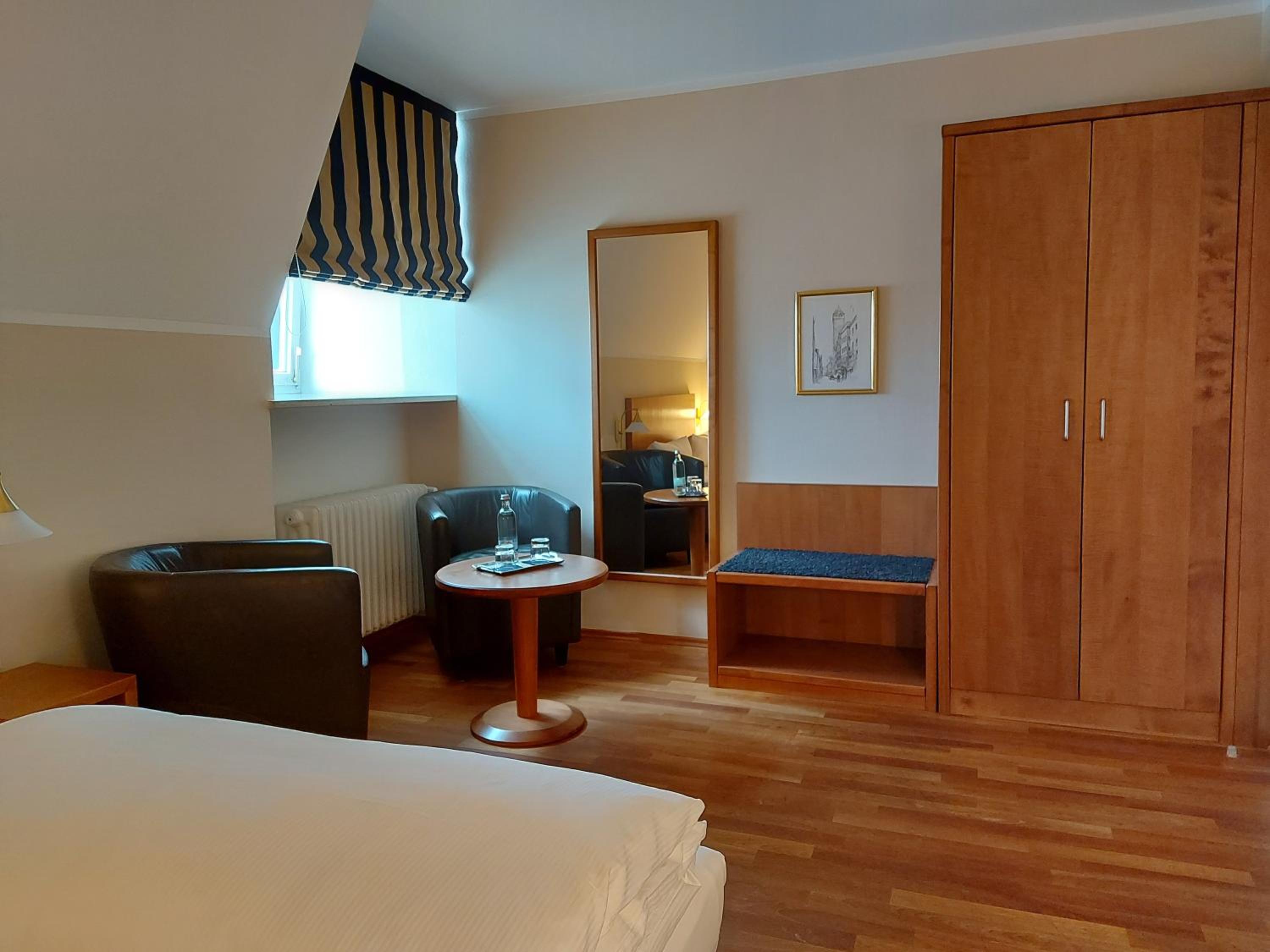 Hotel Kaiserhof am Dom 32/59
