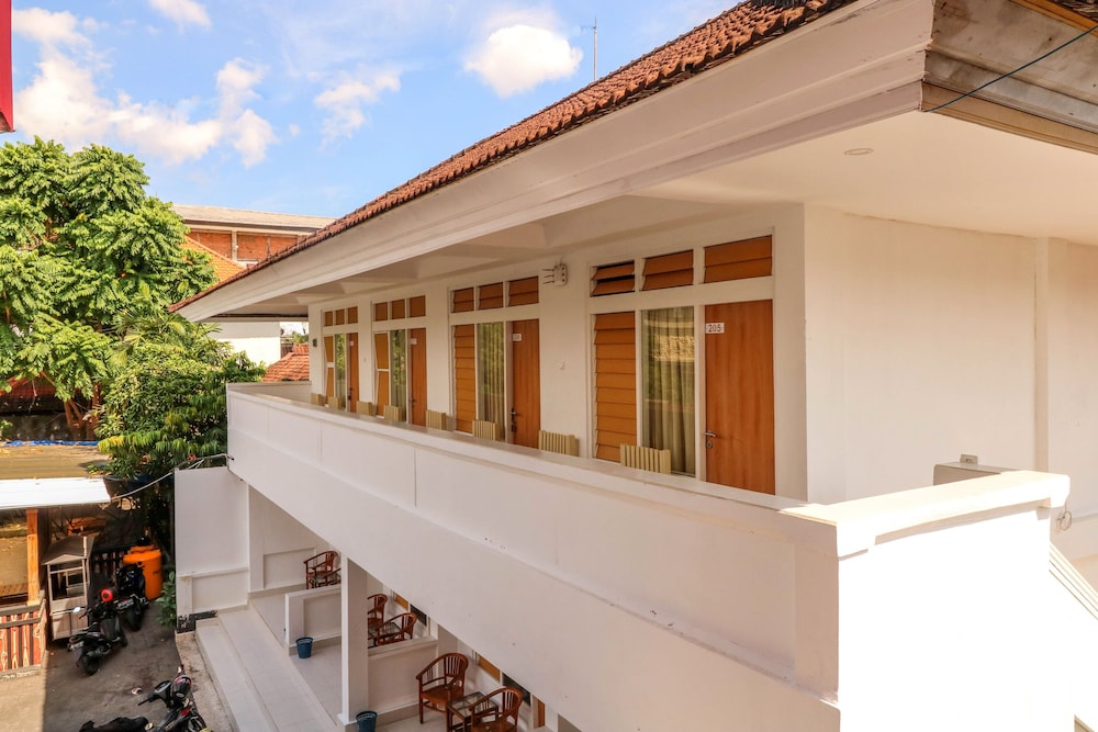 OYO 1384 Pulau Bali Hotel 2/29
