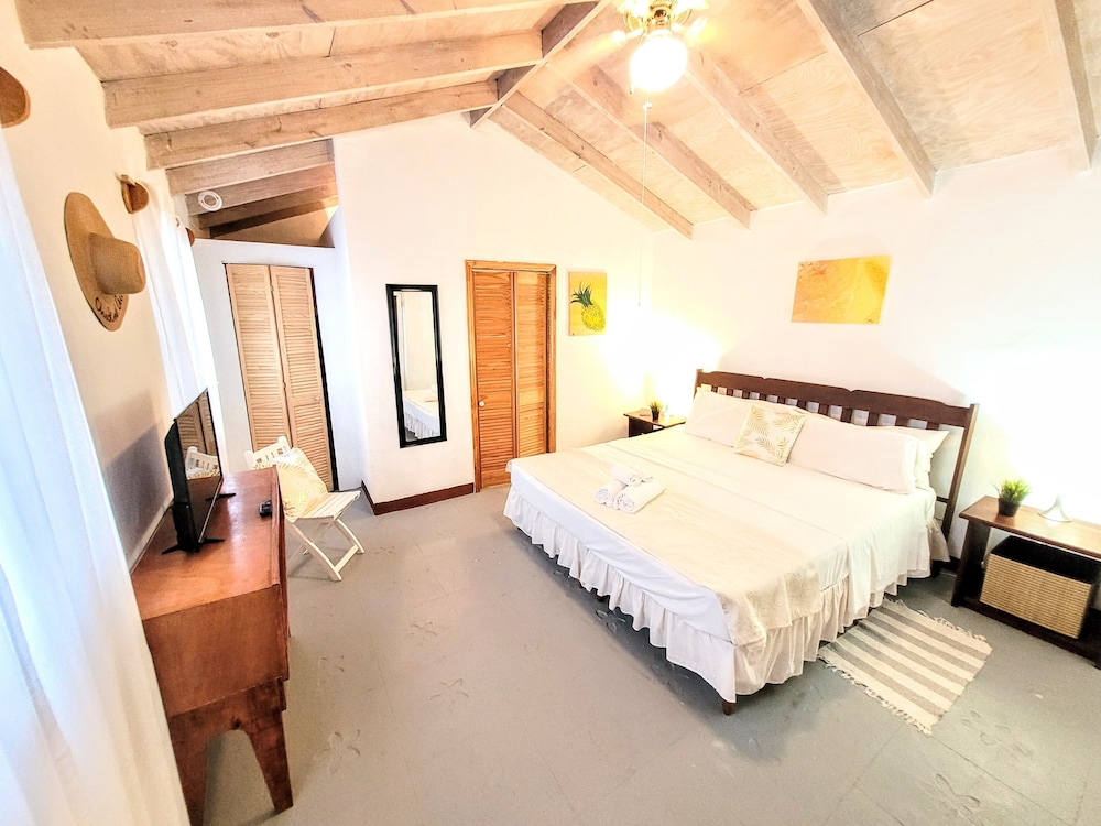 Ellen Bay Inn 15/50