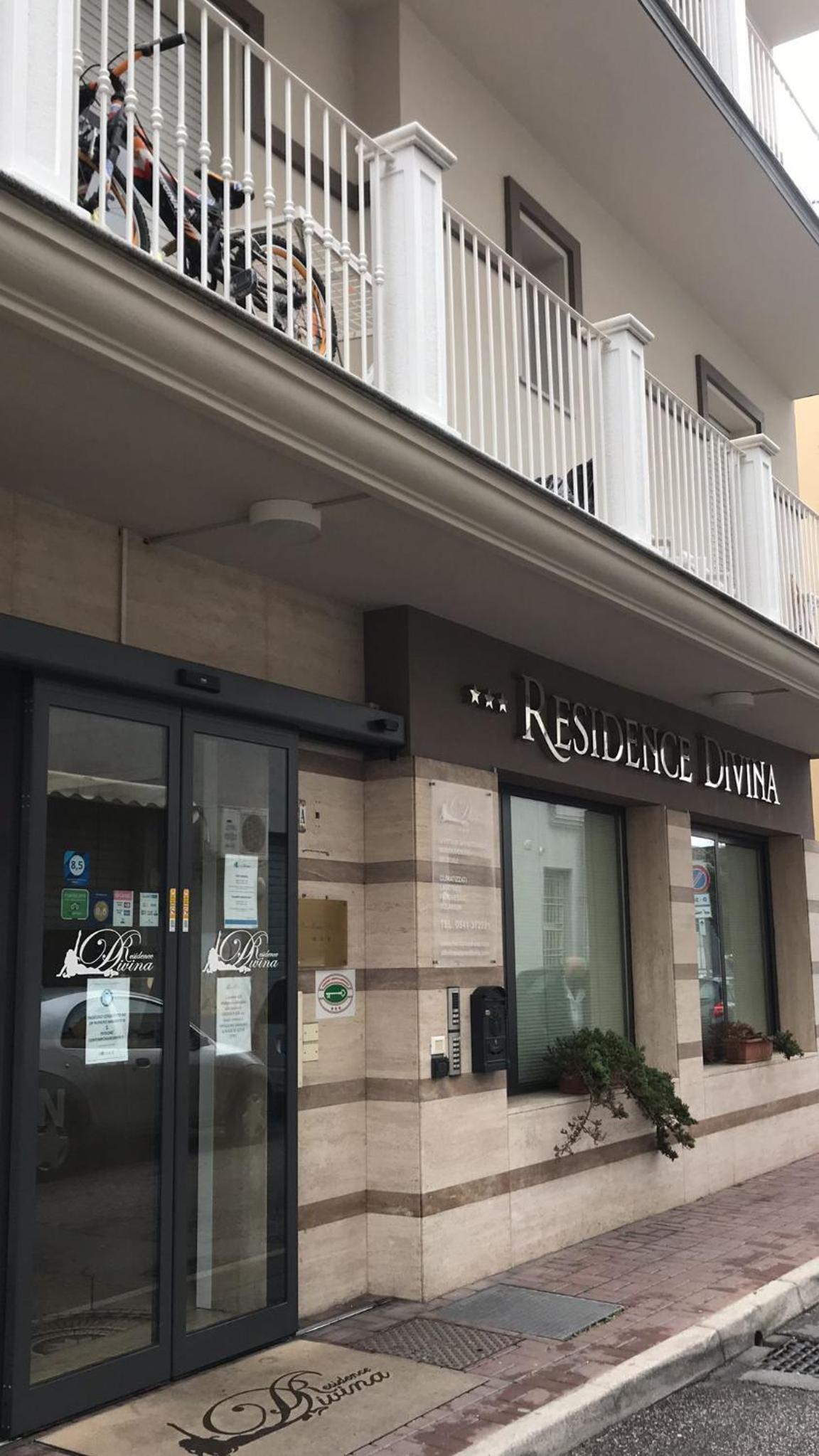 Residence Divina 2/50
