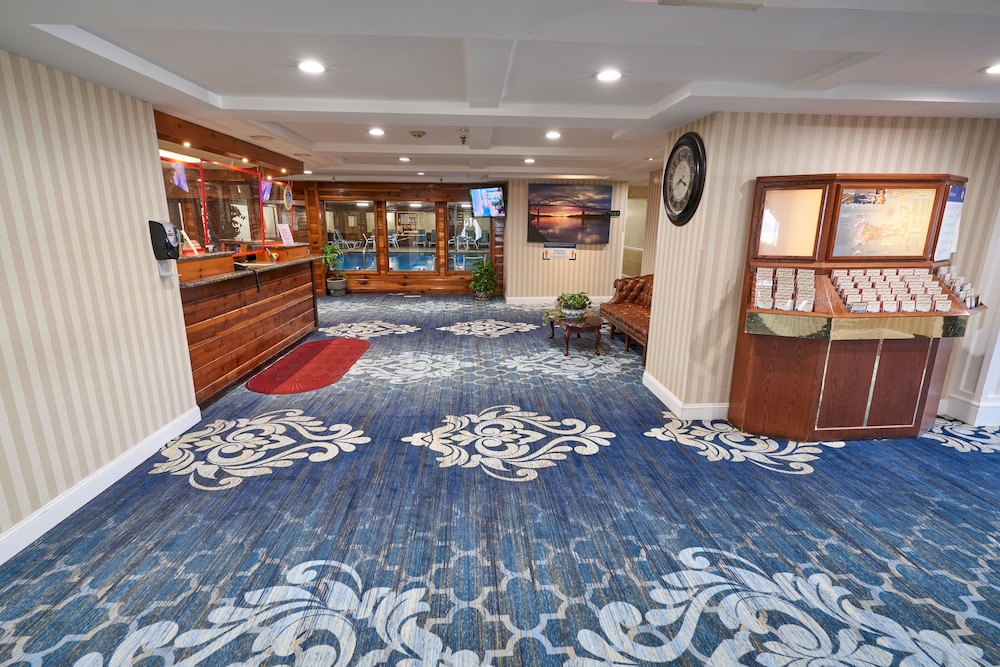 Ambassador Inn Suites 10/43