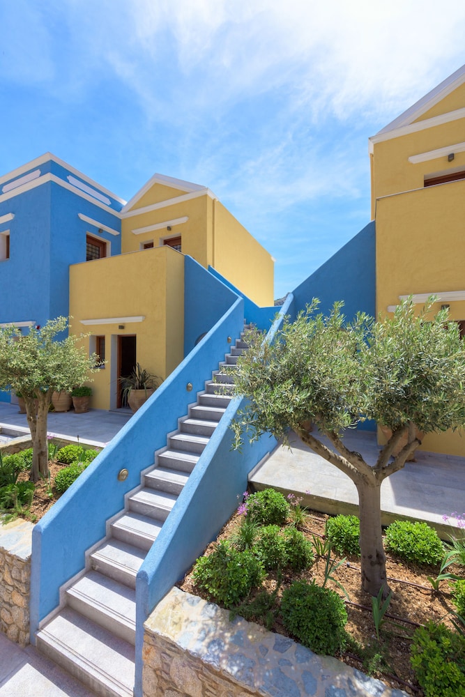 A Symi Residences 63/68
