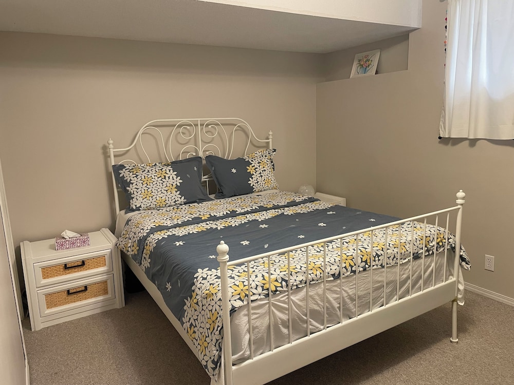 Brother Li Homestay [VR] 11/67