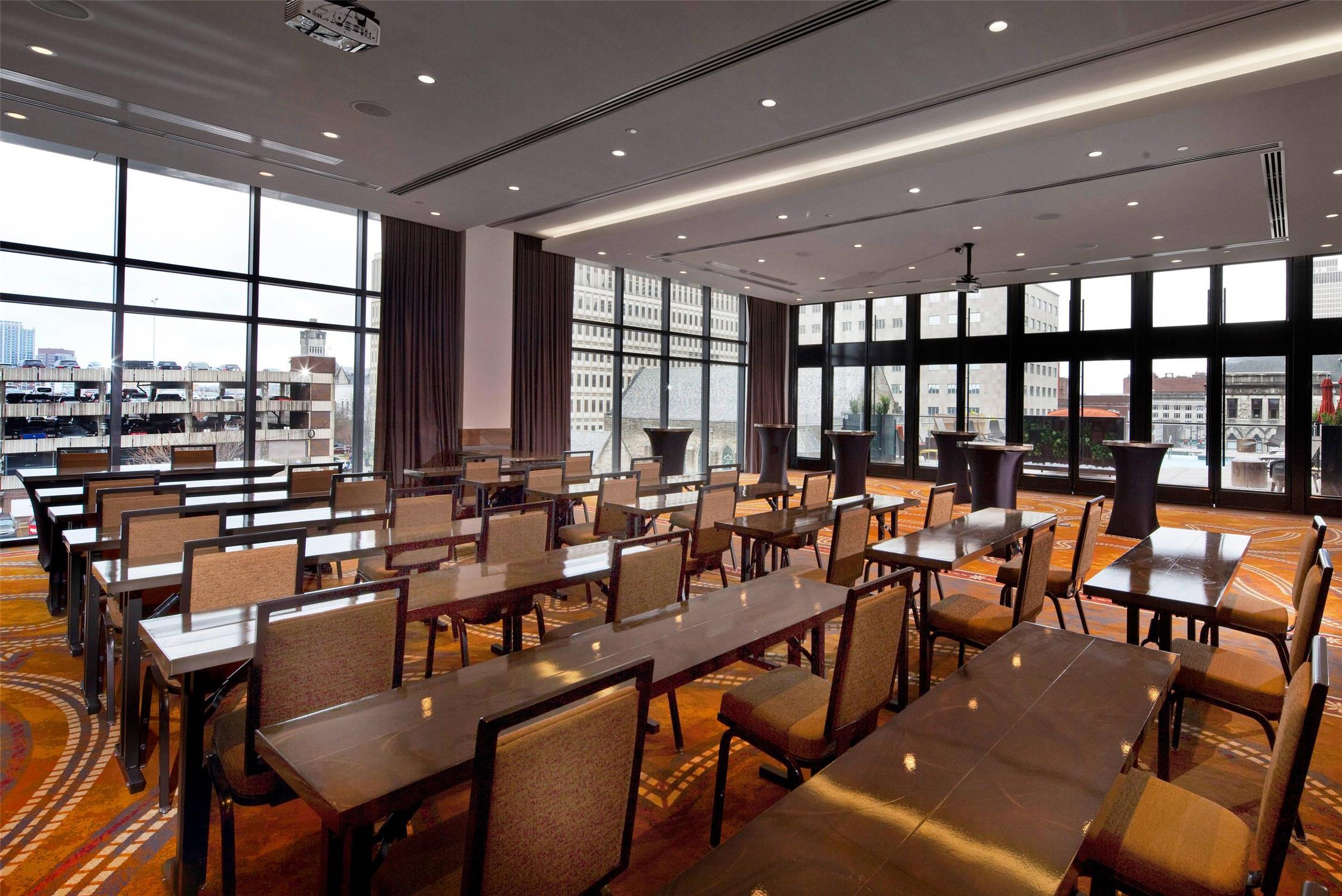Cambria Hotel Nashville Downtown 42/56