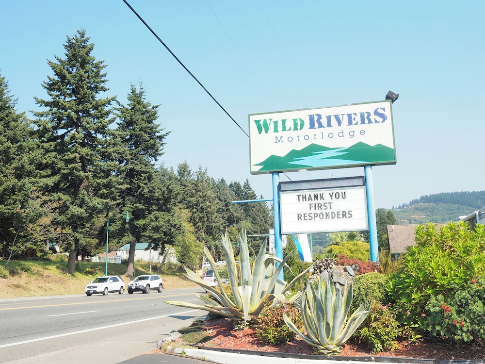 Wild Rivers Motor Lodge 1/24