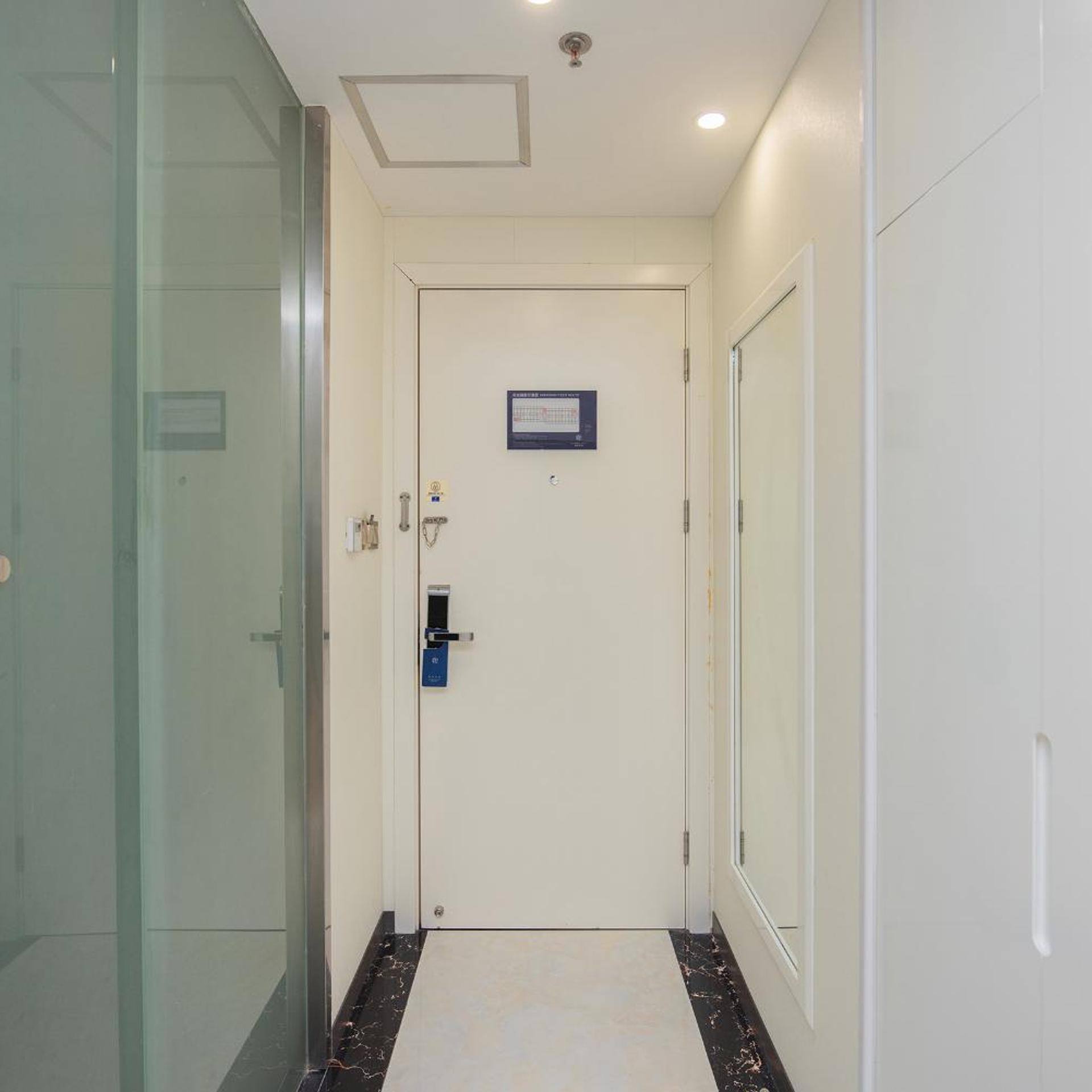 Starway Hotel at Pudong 38/48