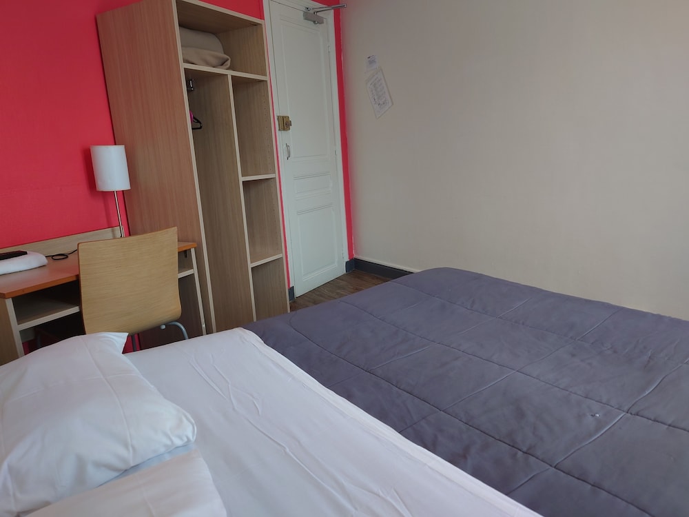 Hotel Tolbiac 12/48