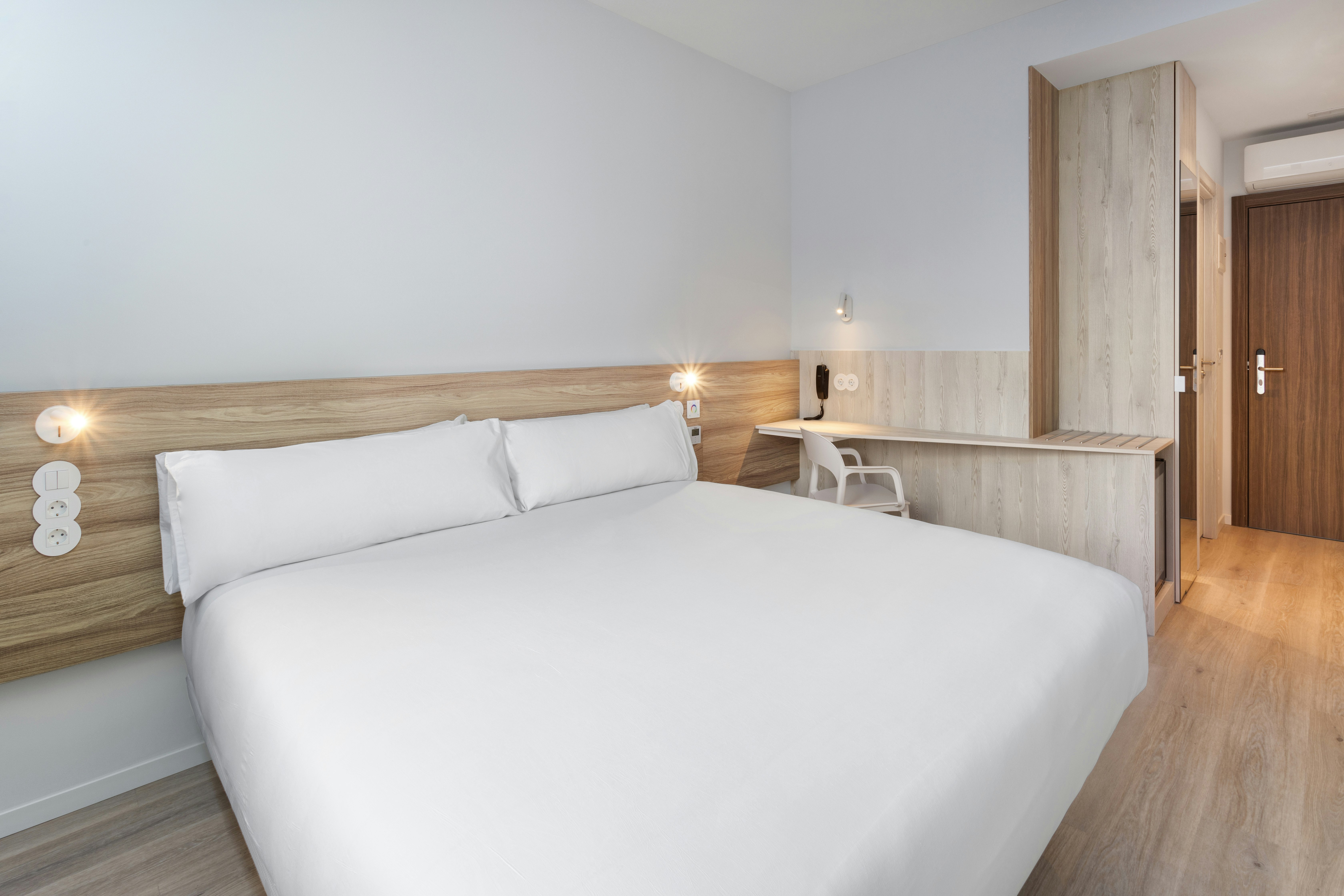 B&B HOTEL Lisboa Oeiras 12/21