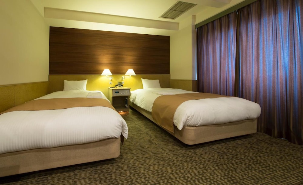 Crystal Hotel Minami Senri 11/54