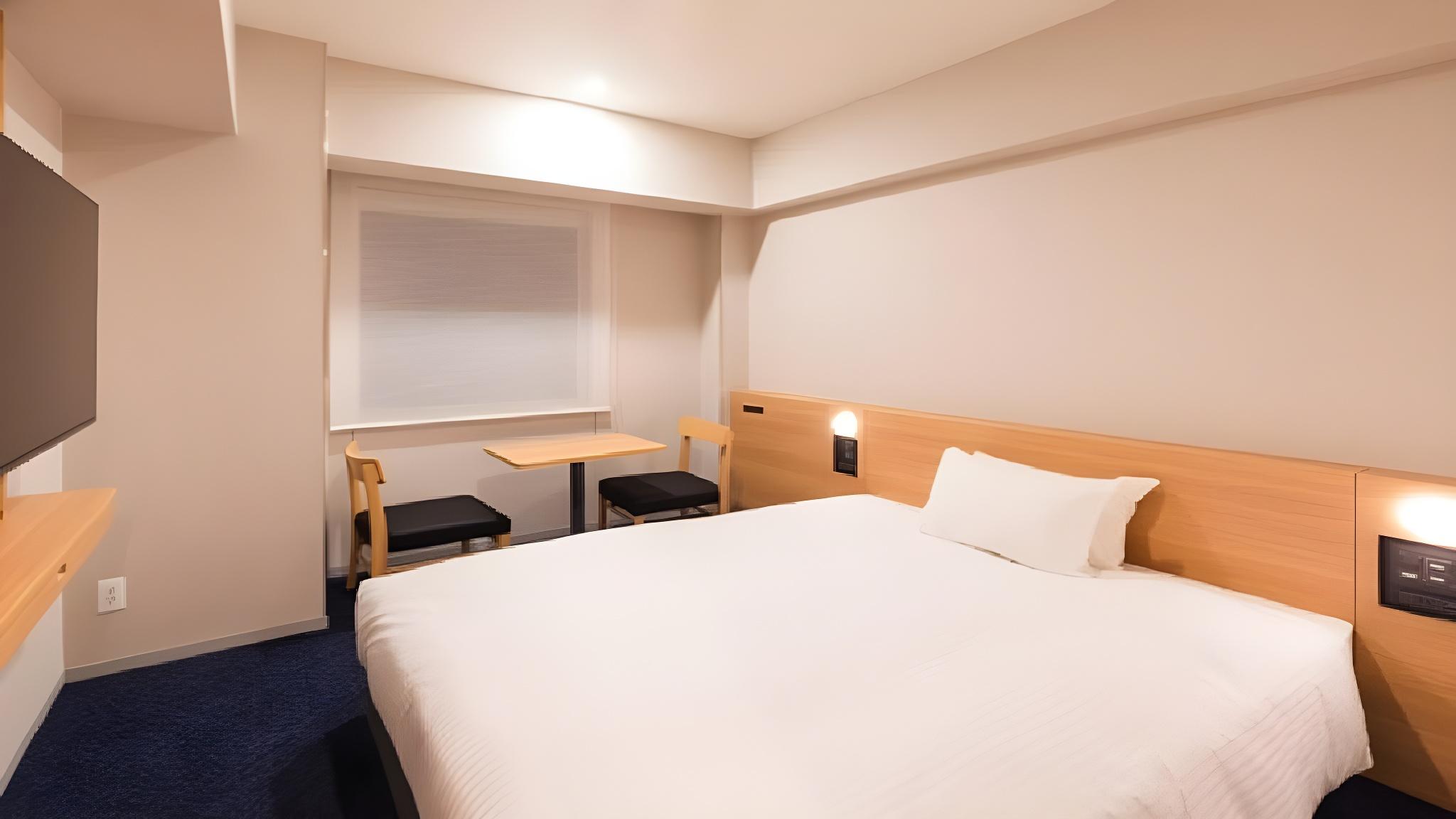 Room, Double Bed