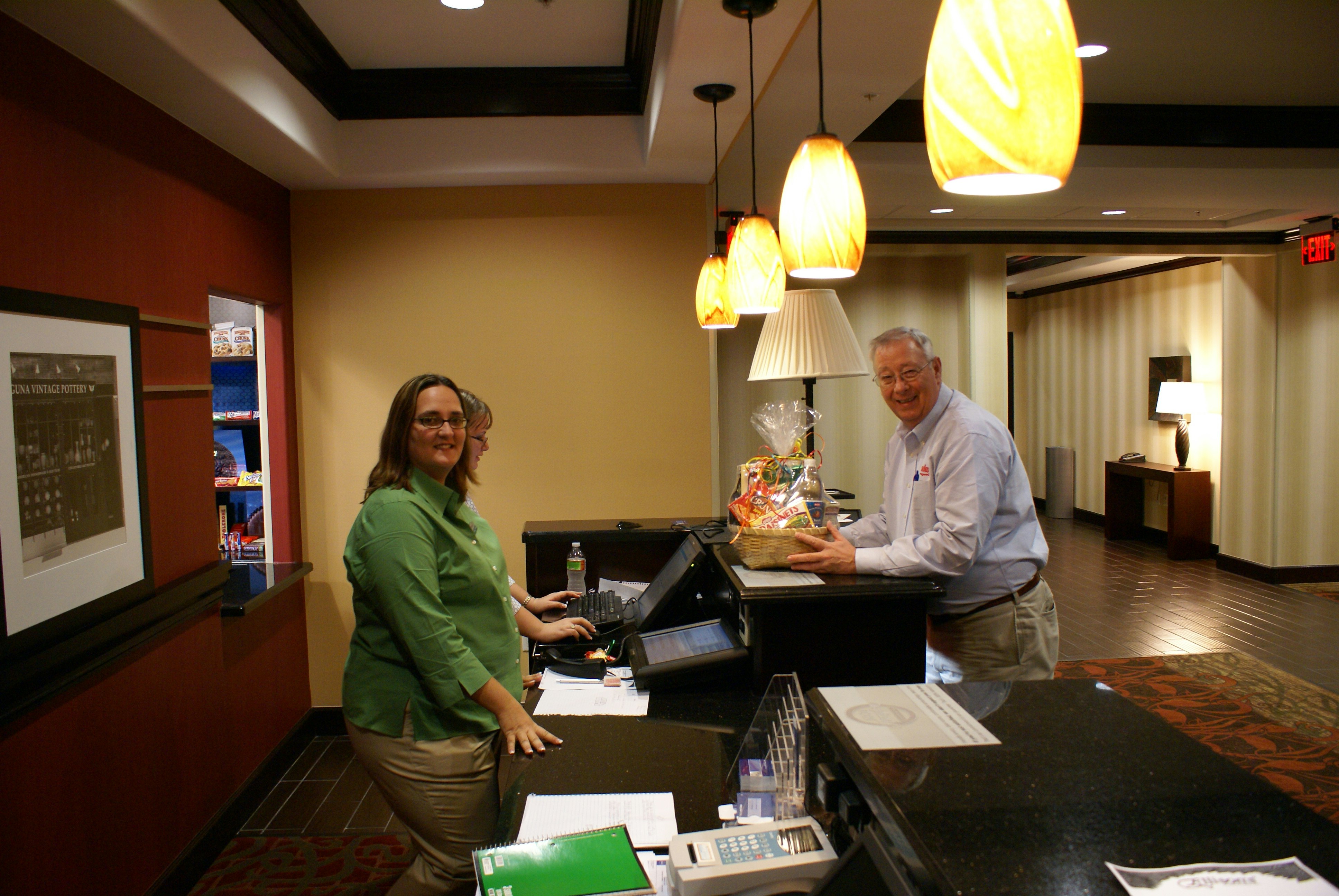 Hampton Inn And Suites Brenham 16/48