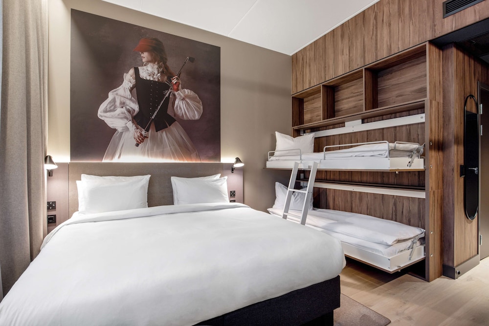 Radisson RED Oslo Okern 6/50