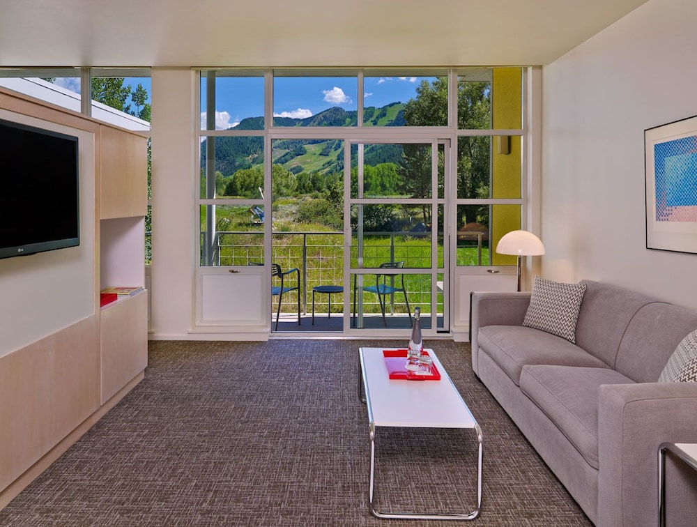 Aspen Meadows Resort 37/68